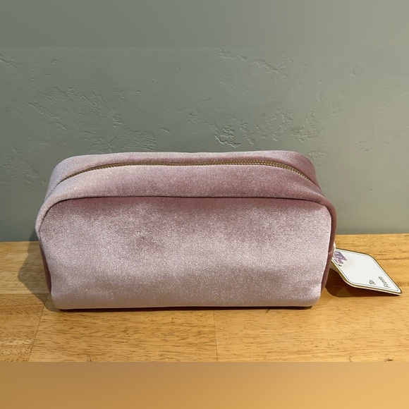 Gloss & Glo “Rose All Day” Pink Velvet Cosmetic Bag With Gold Sequin Accents - Picture 8 of 9